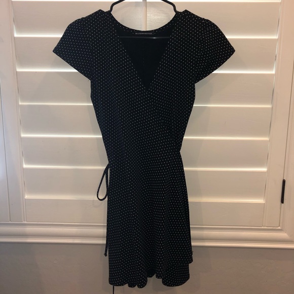 Brandy Melville Dresses & Skirts - Brandy Melville Robbie Dress